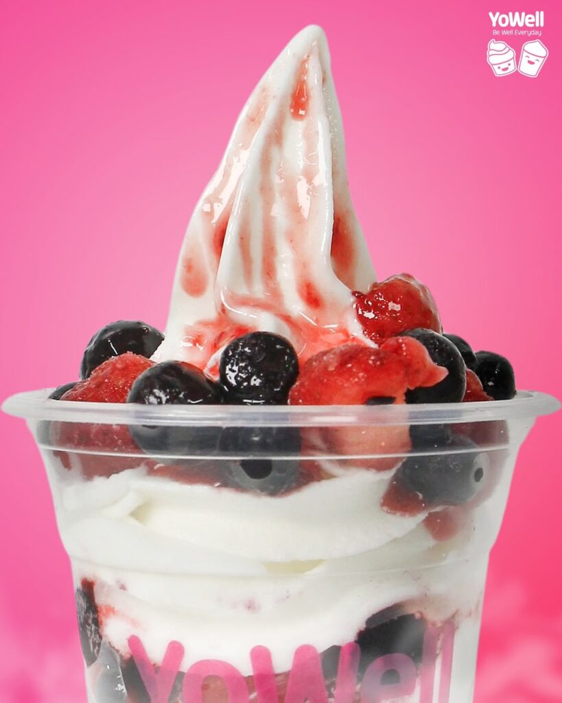 Frozen Yogurt Fruit Parfait