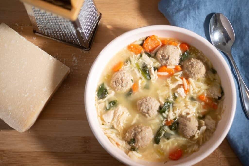 How To Store And Reheat Turkey Soup