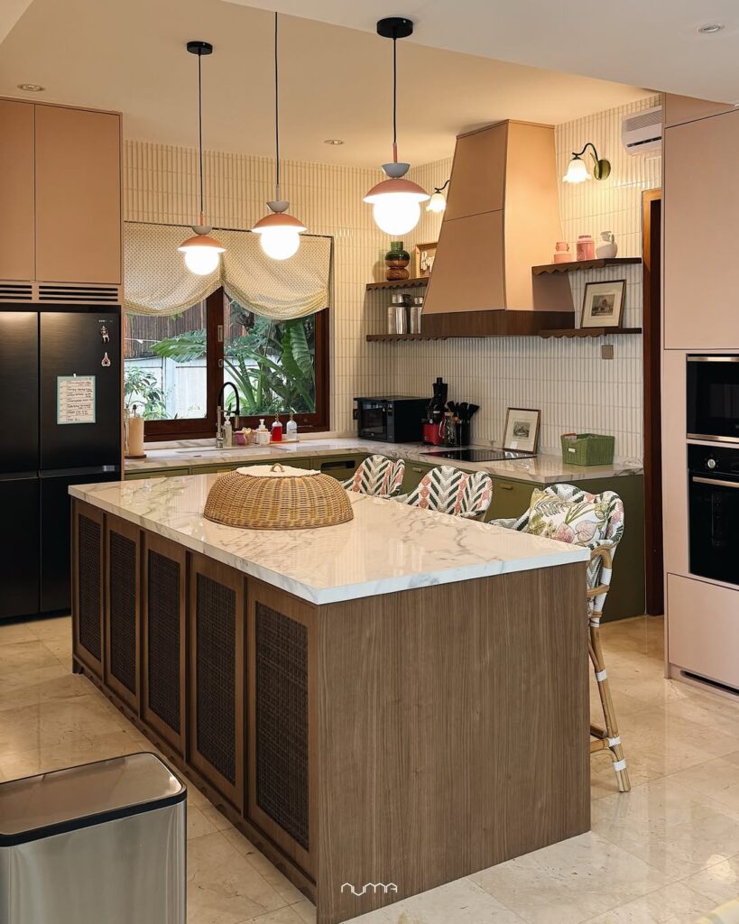 Pendant Lights In The Kitchen
