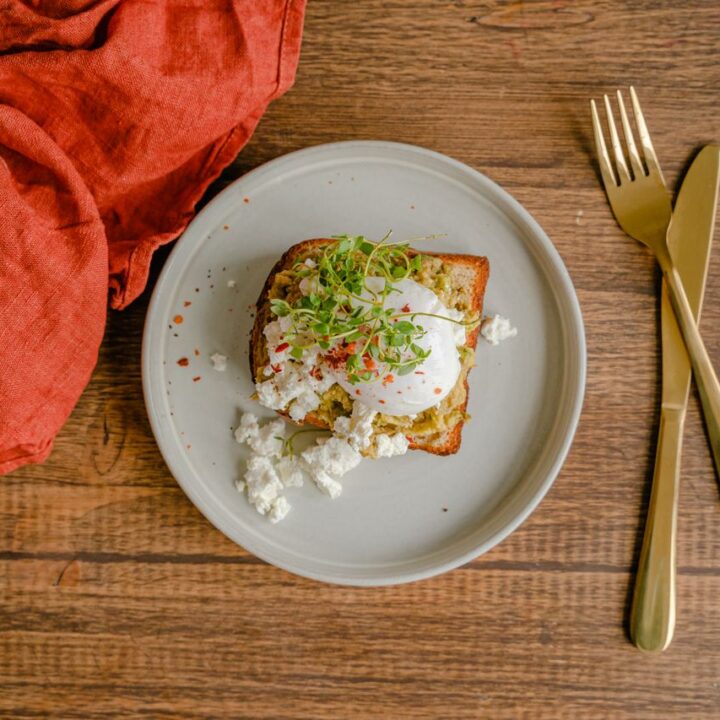 Avocado Ricotta Toast With Poached Eggs Recipe