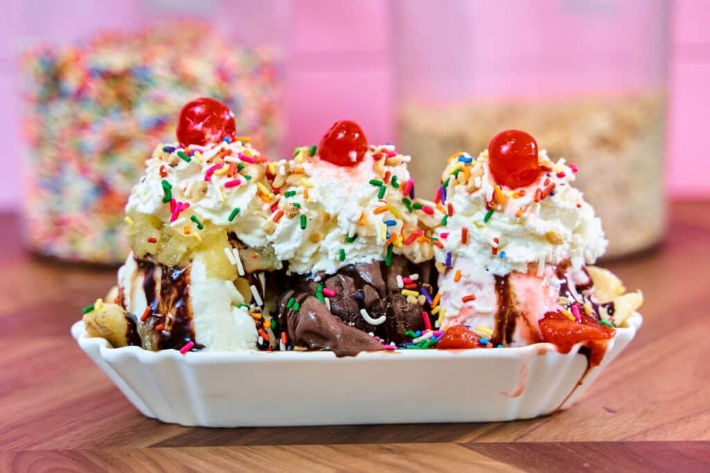 14 Gooey, Fruity, &Amp; Frozen: Epic Cookout Desserts To Try This Weekend 14 Frozen Banana Split Bites