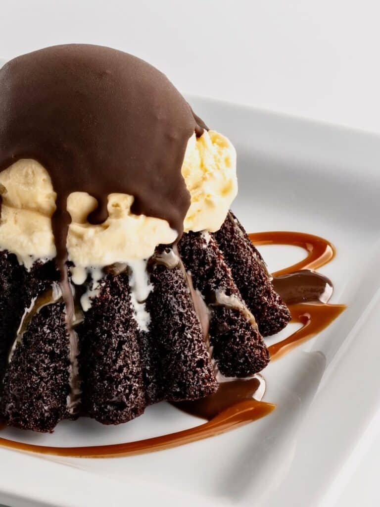 14 Gooey, Fruity, &Amp; Frozen: Epic Cookout Desserts To Try This Weekend 7 Molten Chocolate Lava Cake