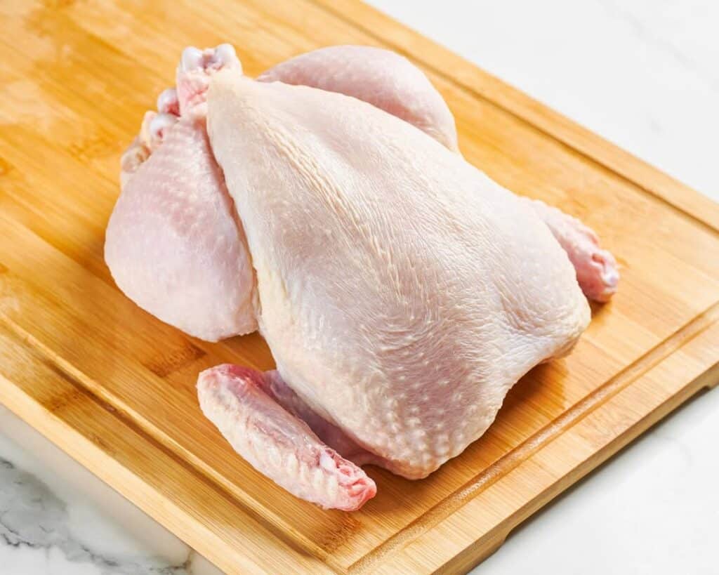 Spatchcocked Smoke-Fried Chicken: The Shortest Path to Crispy Skin and Juicy Meat 3 raw chicken for spatchcocking