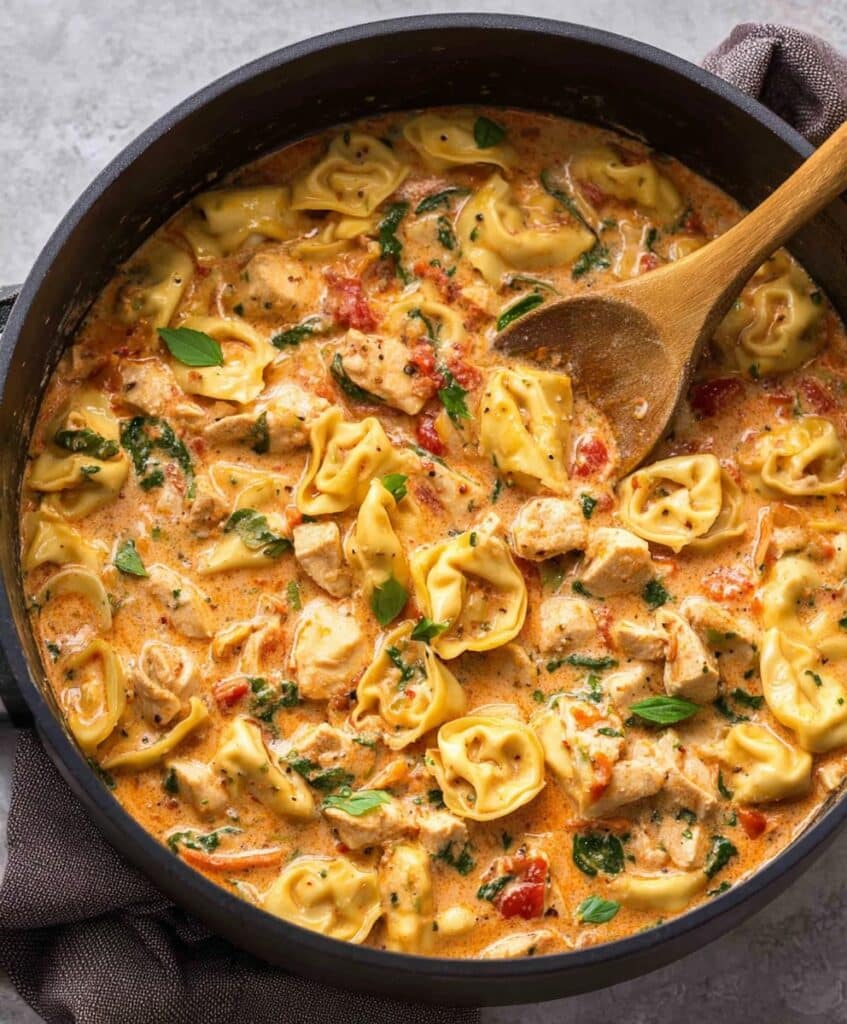Tuscan Garlic Tortellini Bake