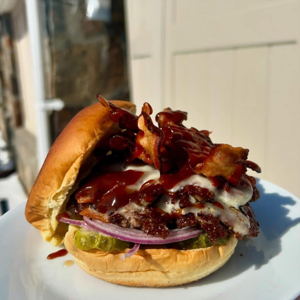 Stars, Stripes &Amp; Smoke Rings: 11 Independence Day Bbq Favorites 4 Backyard Smash Burgers With Patriotic Fixings