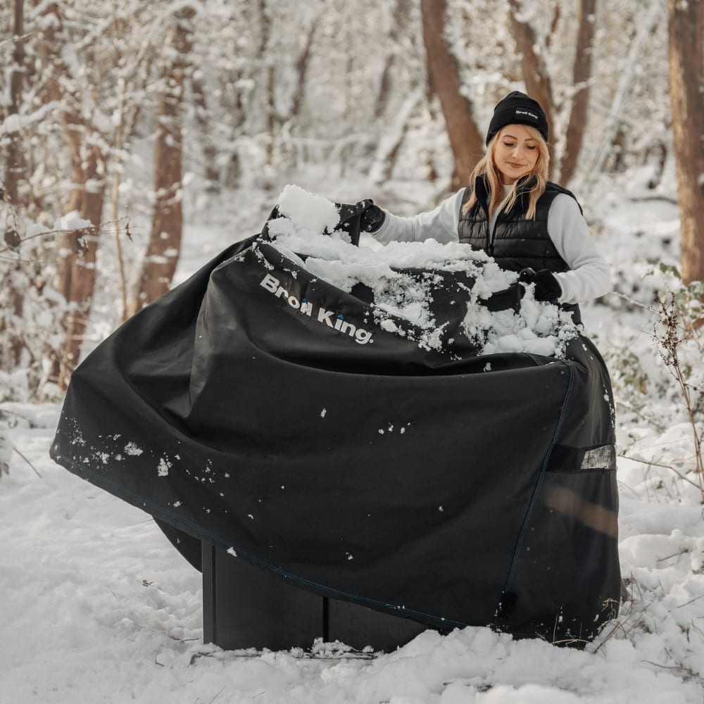 how to choose a winter grill cover