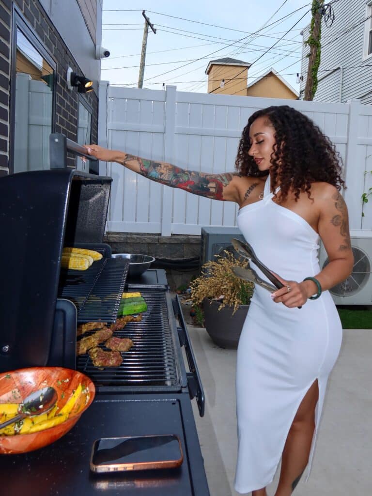 Women And Barbecue