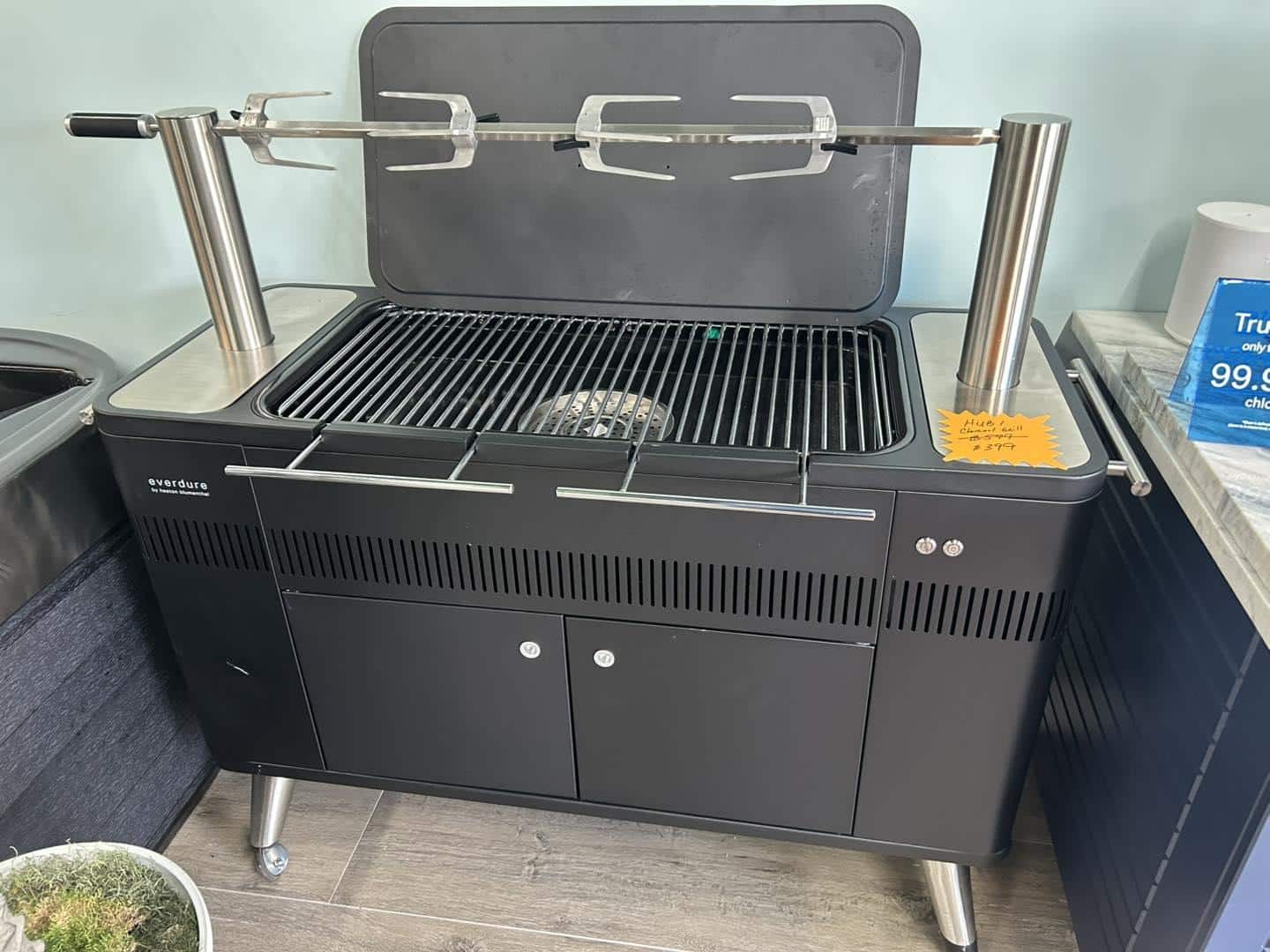 Charcoal Grill King Everdure Hub Ii
