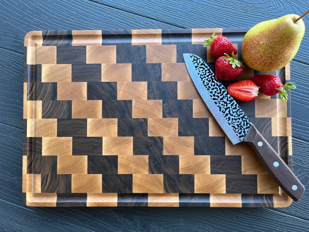 When Bushido Meets The Cutting Board: The Culinary Katana Fantasy 4 End-Grain Versus Edge-Grain Cutting Boards