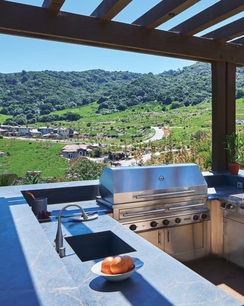 Kalamazoo Charcoal And Gas Hybrid Fire Built-In Freestanding Grill