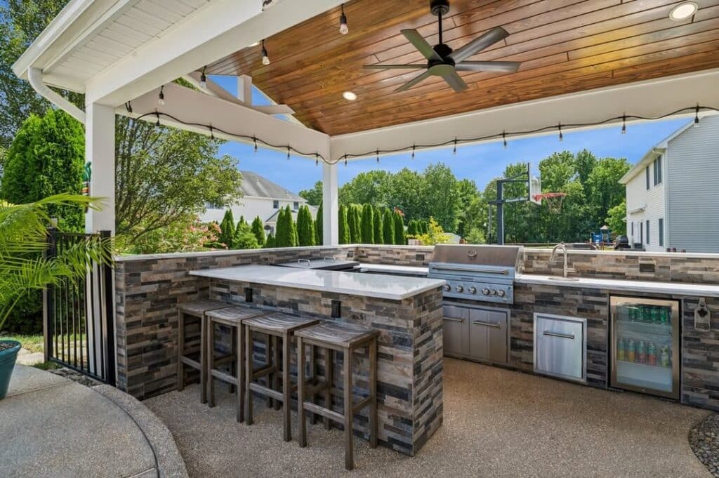 Outdoor Kitchen Island With Bar Seating