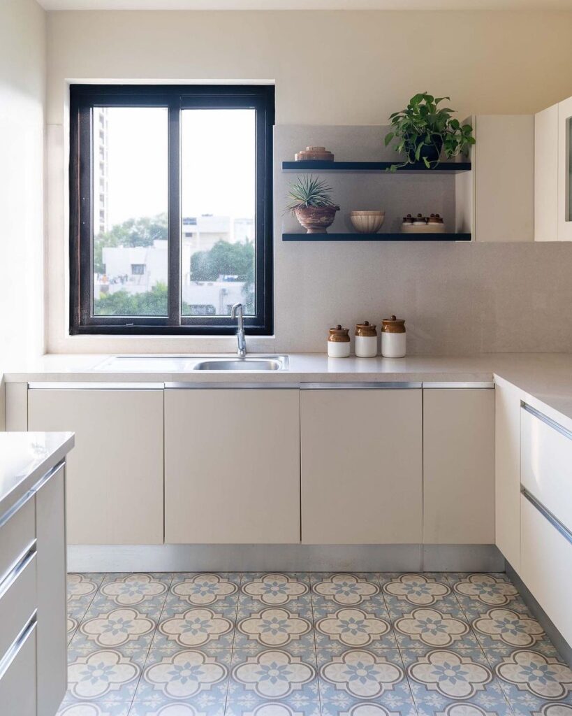 Outdoor Porcelain Or Ceramic Tile