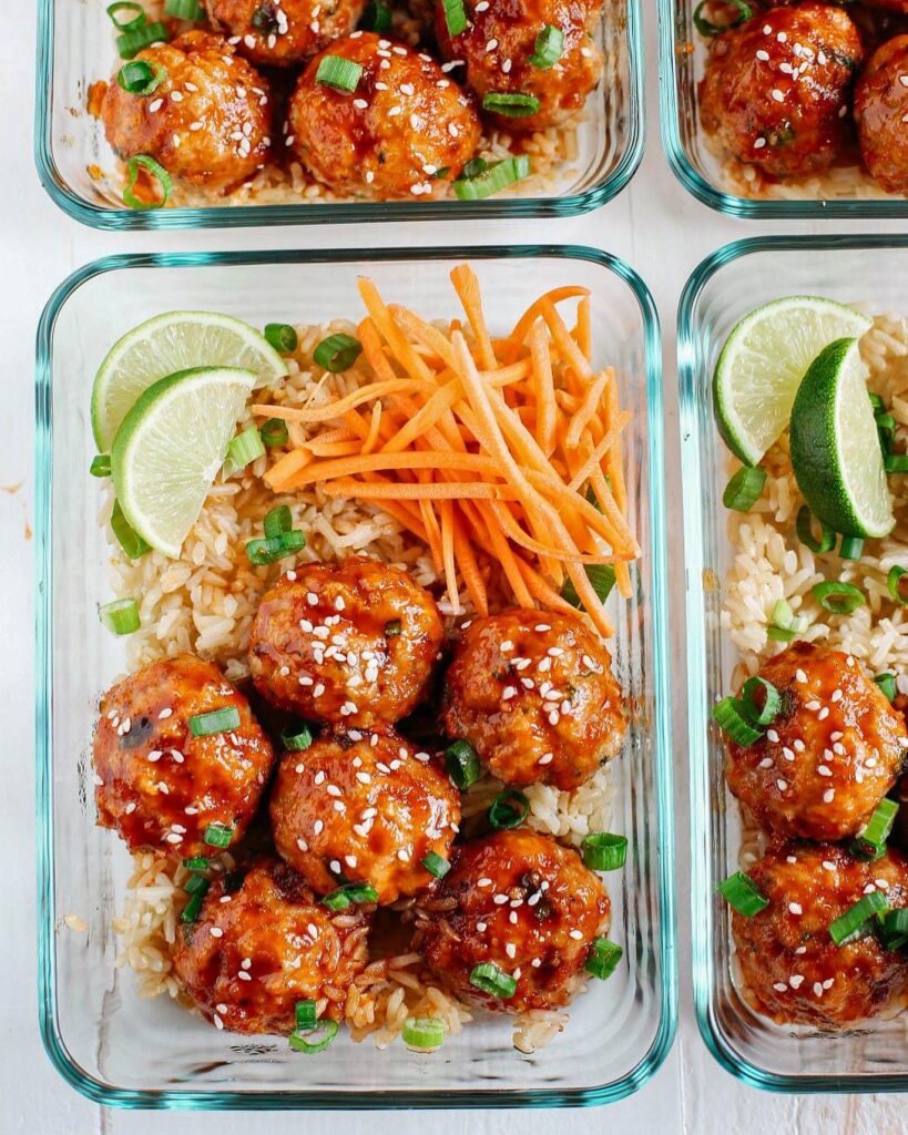 Sweet And Spicy Sriracha Honey Glazed Meatballs