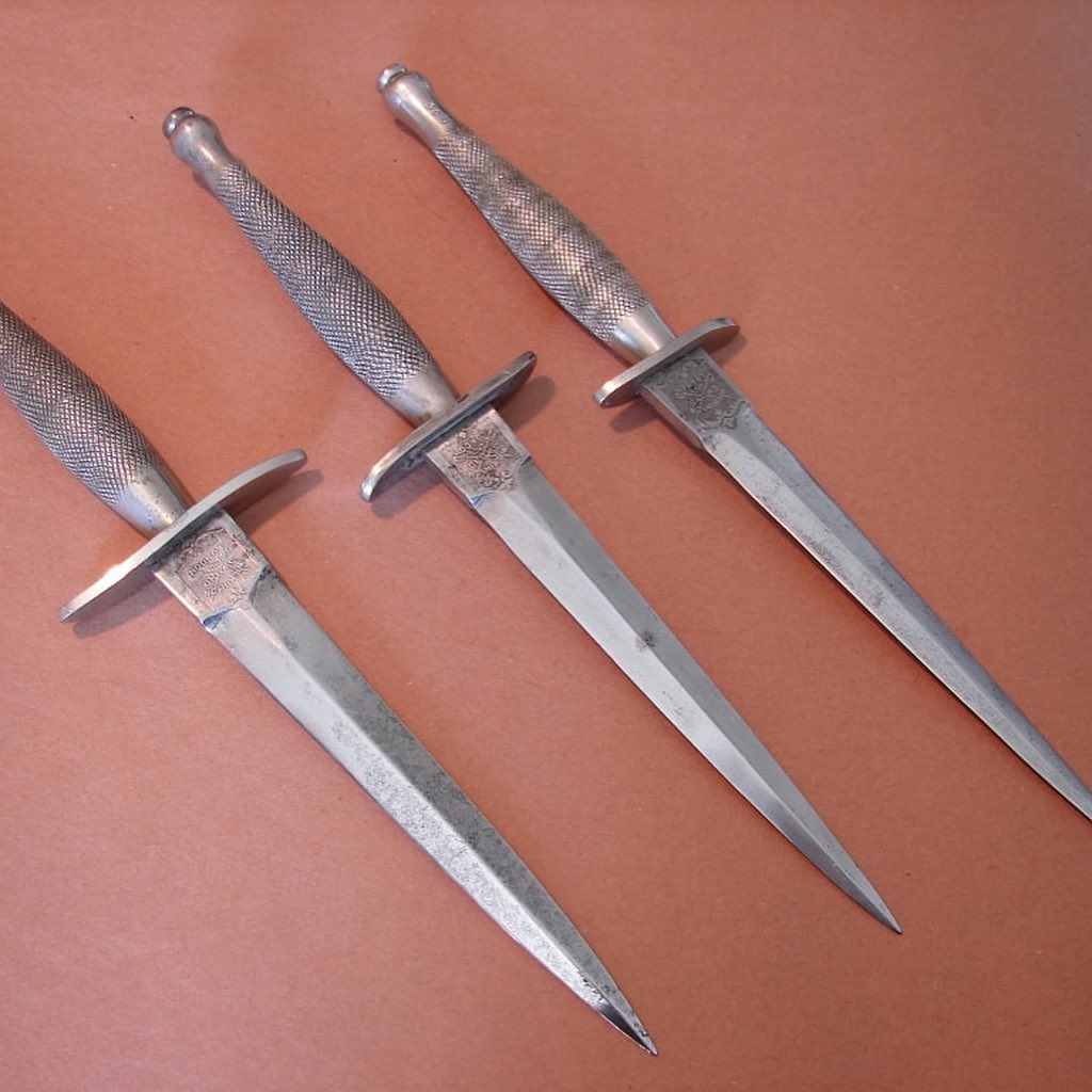 The Fairairn-Sykes Fighting Stiletto