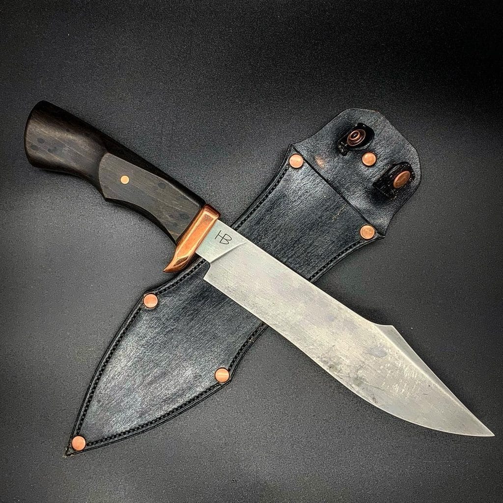 The Oversized Bowie Knife