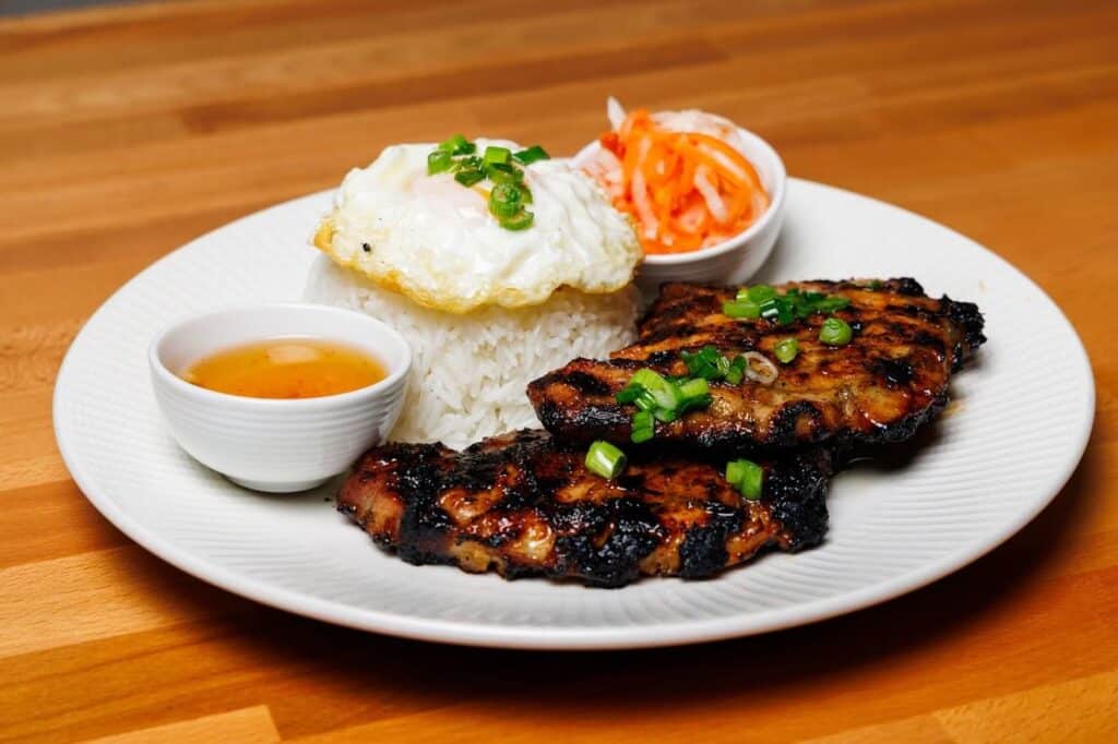 Vietnamese Lemongrass Pork Chops Thit Nurong