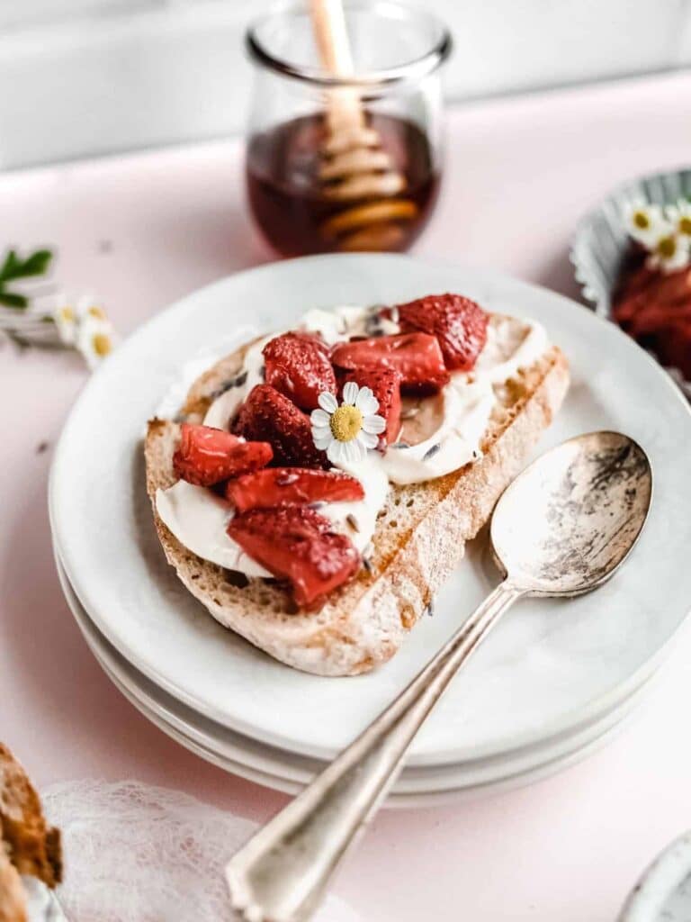 What Honey Mascarpone Does To The Bruschetta