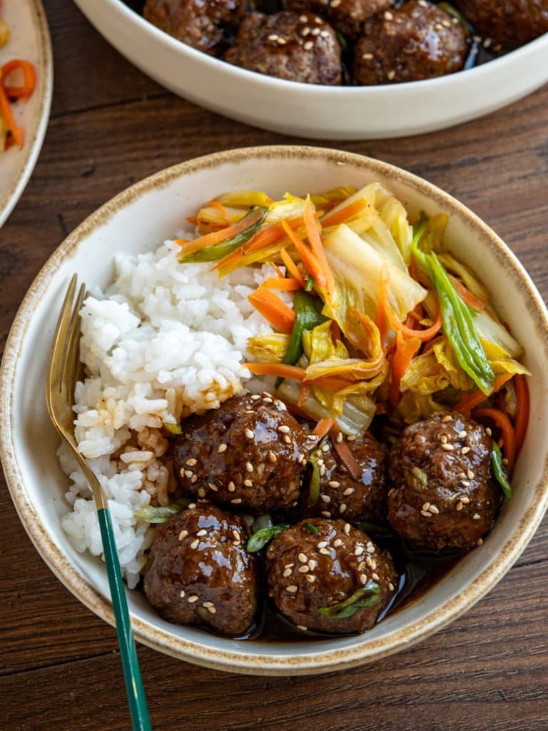 Sweet And Sticky Teriyaki Cocktail Meatballs