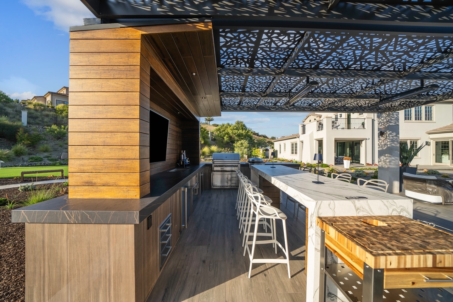 A Great Outdoor Kitchen For Backyard Bbq