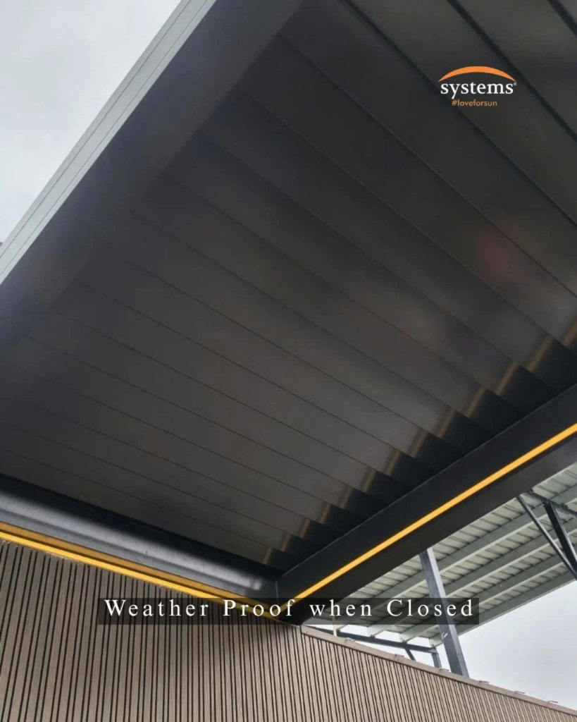 Adjustable Louvered Pergola Roof
