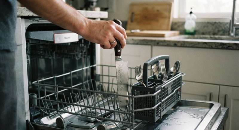 Avoid Placing Knives In The Dishwasher