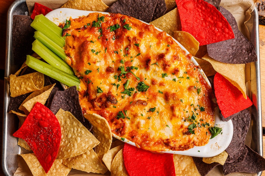 Crispy Buffalo Chicken Dip With Tortilla Chips