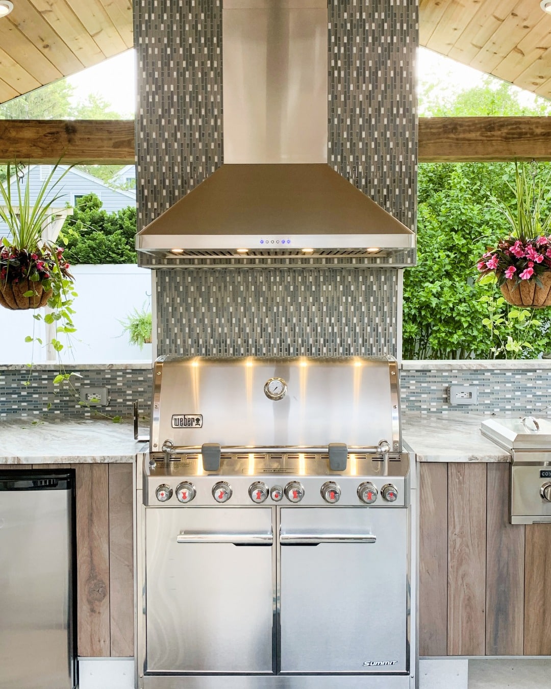 Outdoor-Rated Stainless Steel Vent Hood