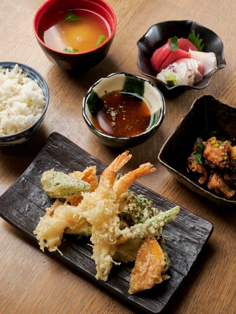 Tempura Rice And Dipping Sauce With Side Dish